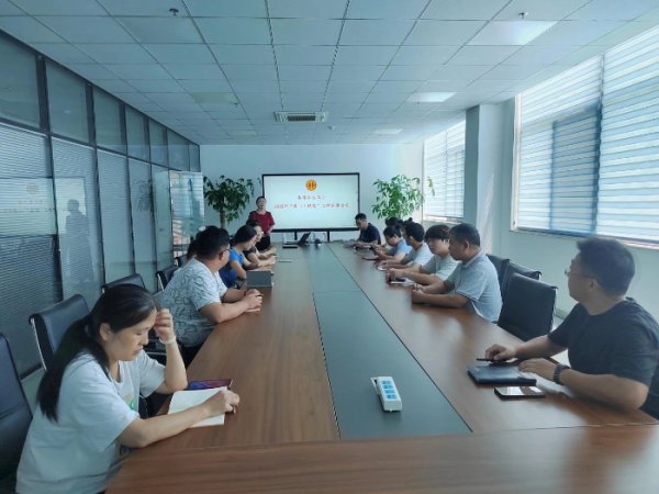 炒股配资正规平台 从“心”出发&#32;赋能职场&#32;山东省威海市临港区总工会关注职工心理健康