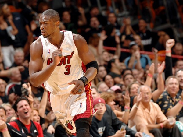 配资吧官网最新信息 韦德：我打球那会要是有东决MVP/最佳关键先生奖 我至少有一两个